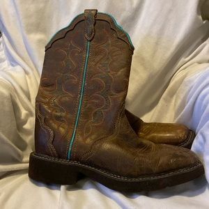 Women’s Justin Cowgirl Boots 8.5